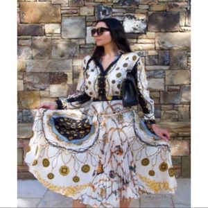 ZARA ~Chain Print Pleated A-line skirt